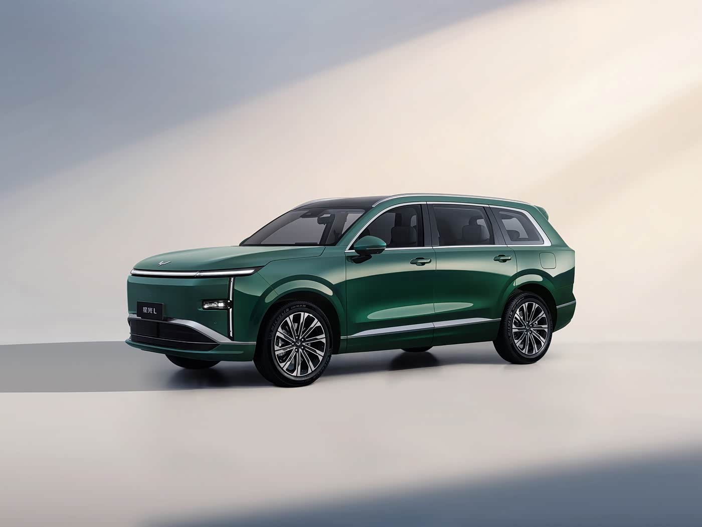 Чӣ Wuling Starlight L-ро беҳтарин PHEV 6 курсии дарозмуддат барои оилаҳо месозад?